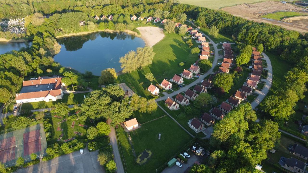 Vakantiepark 't Broeckhuys Hotel Ewijk Buitenkant foto