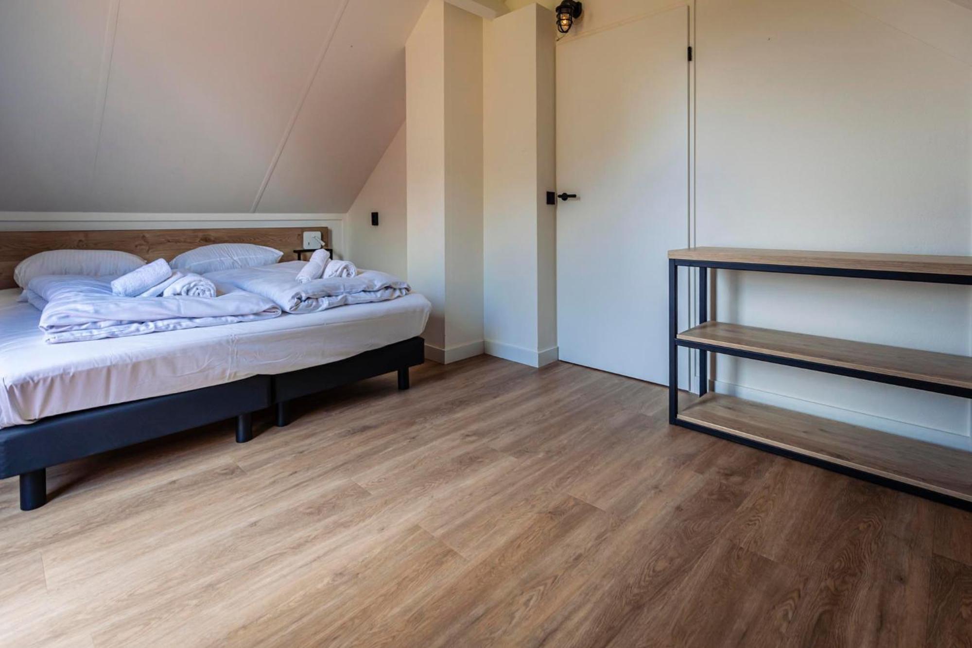 Vakantiepark 't Broeckhuys Hotel Ewijk Kamer foto